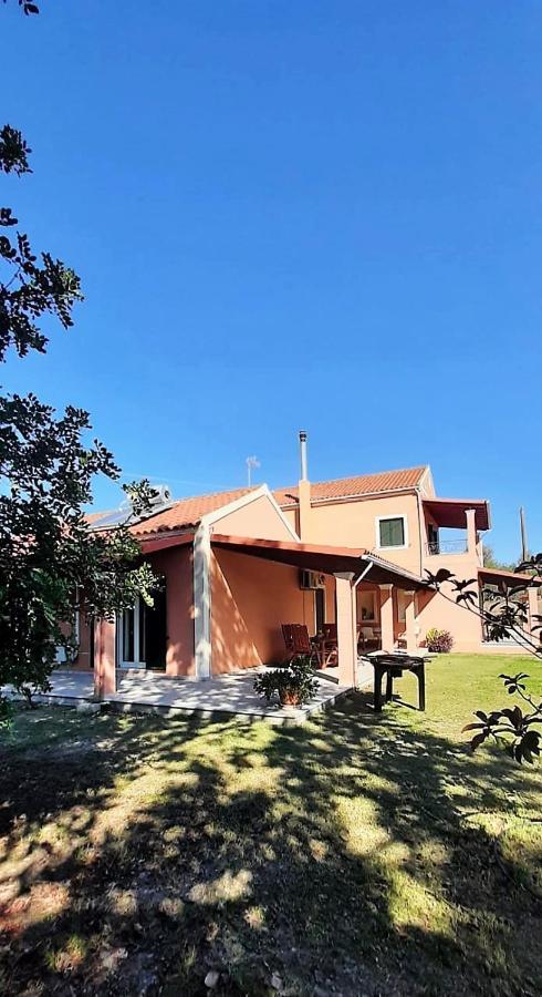 Lonelia'S Family Homes Lefkimmi  Luaran gambar