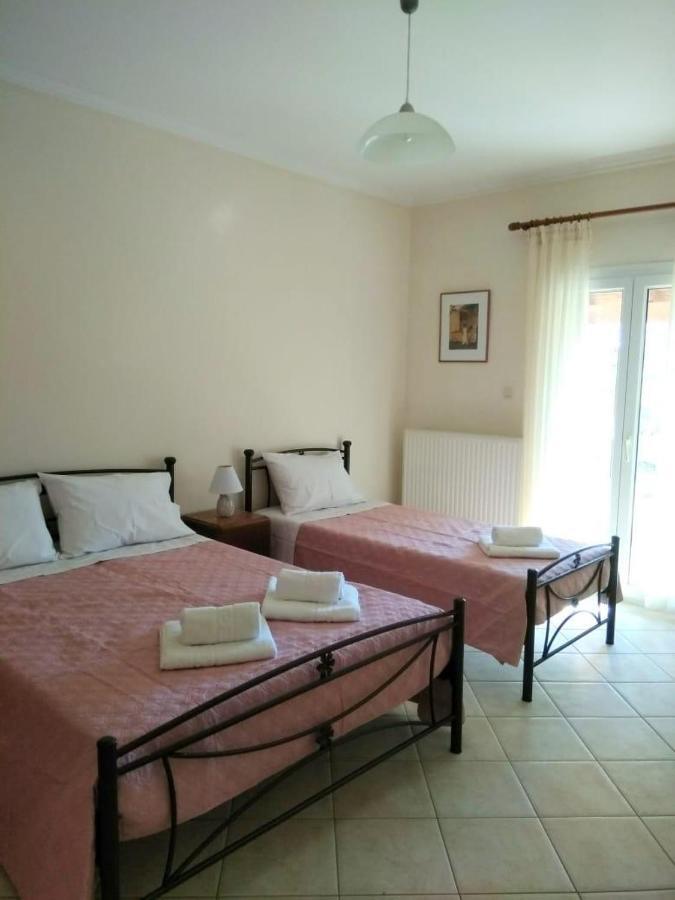Lonelia'S Family Homes Lefkimmi  Luaran gambar