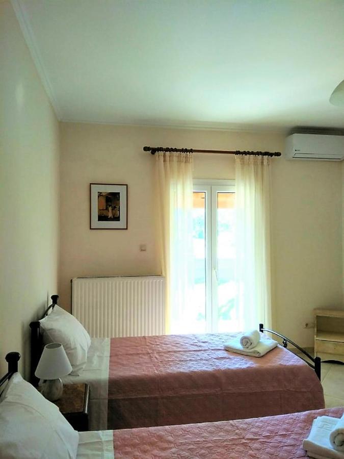 Lonelia'S Family Homes Lefkimmi  Luaran gambar