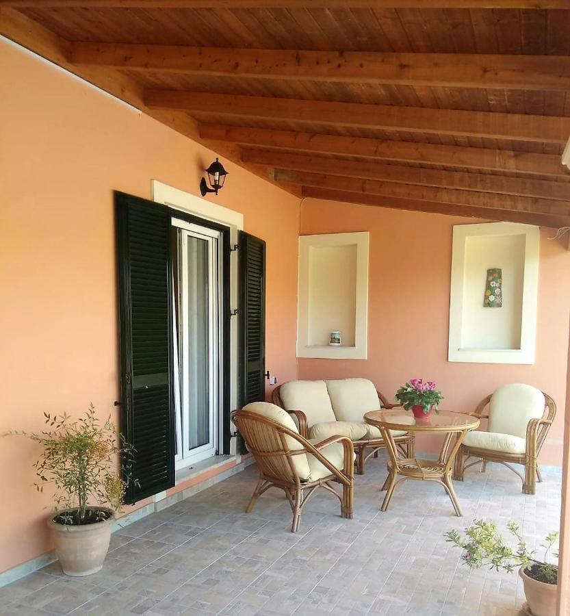 Lonelia'S Family Homes Lefkimmi  Luaran gambar